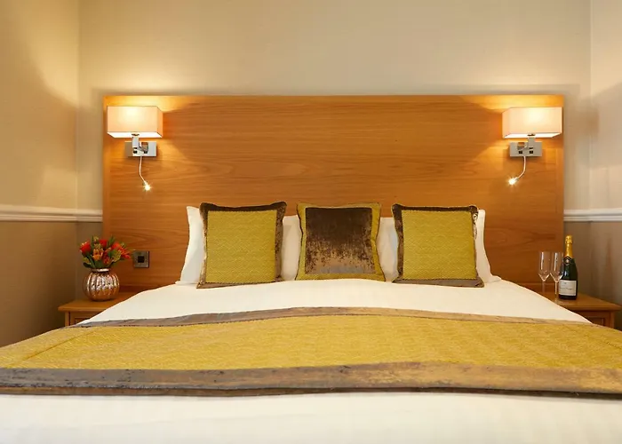 Best Hotels in Scarborough Family Rooms